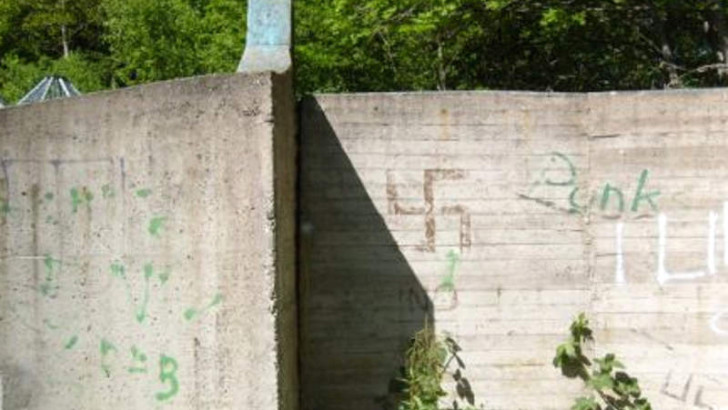 (Einst) Nazi-verseuchte Strukturen